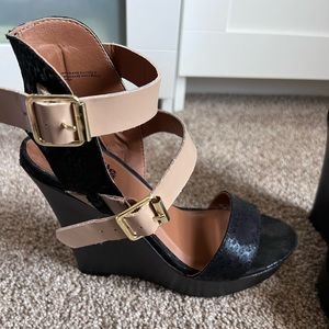 Black wedges with Nude straps.